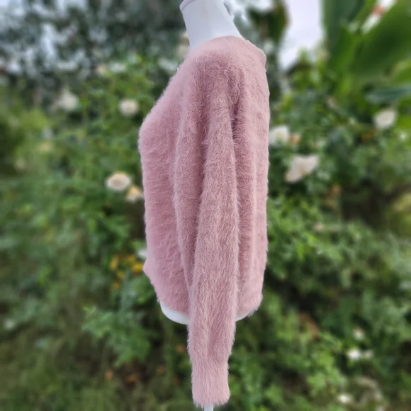 Velvet By Graham & Spencer Pink Fuzzy Cardigan Sweater Top Medium - Picture 4 of 7